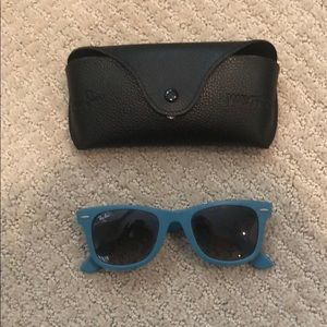 Blue ray ban sunglasses